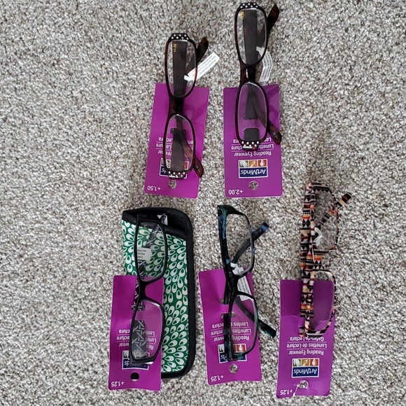 ArtMinds Accessories - NON-PRESCRIPTION READING GLASSES